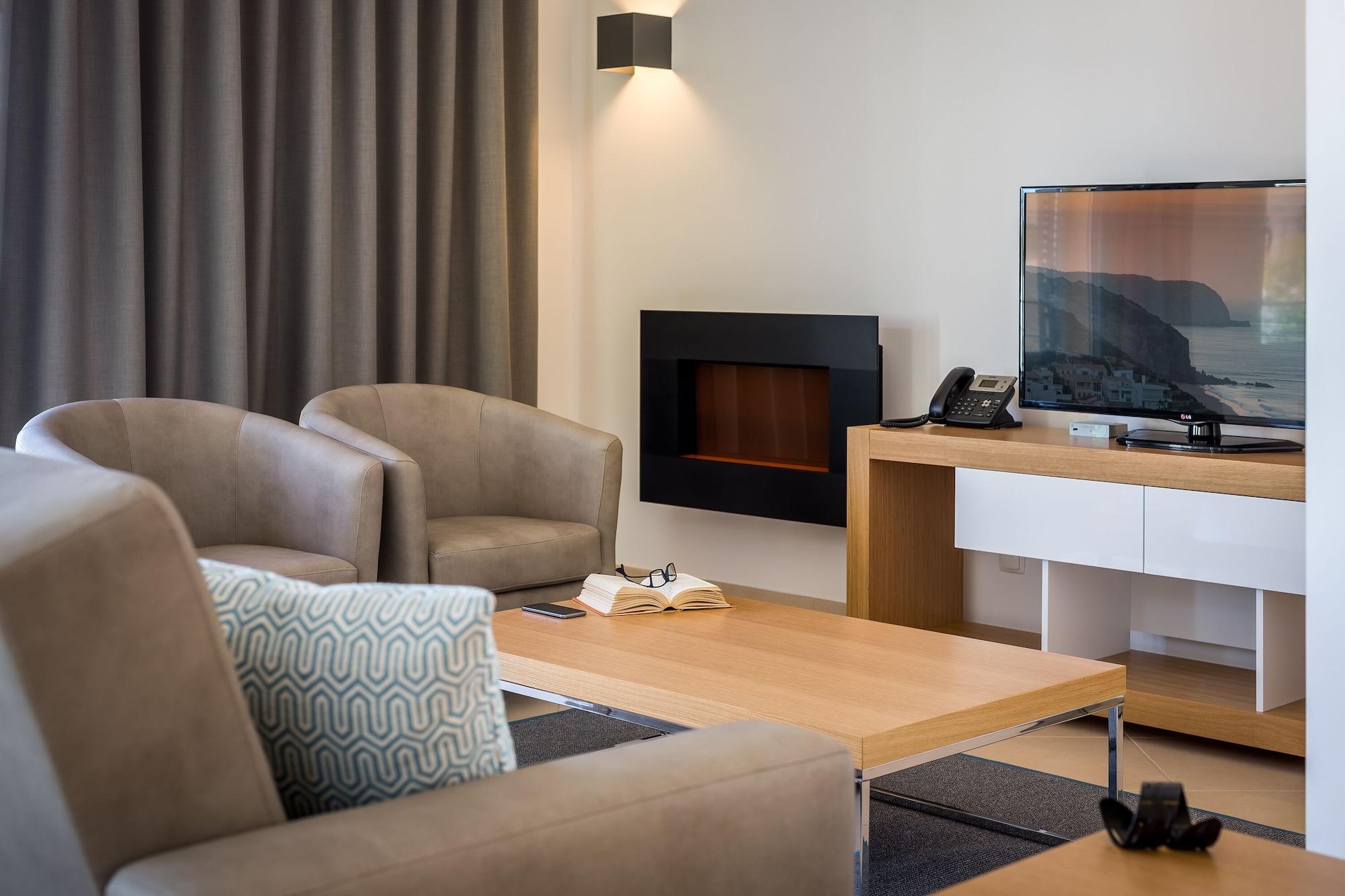Nau Salema Beach Village Екстер'єр фото