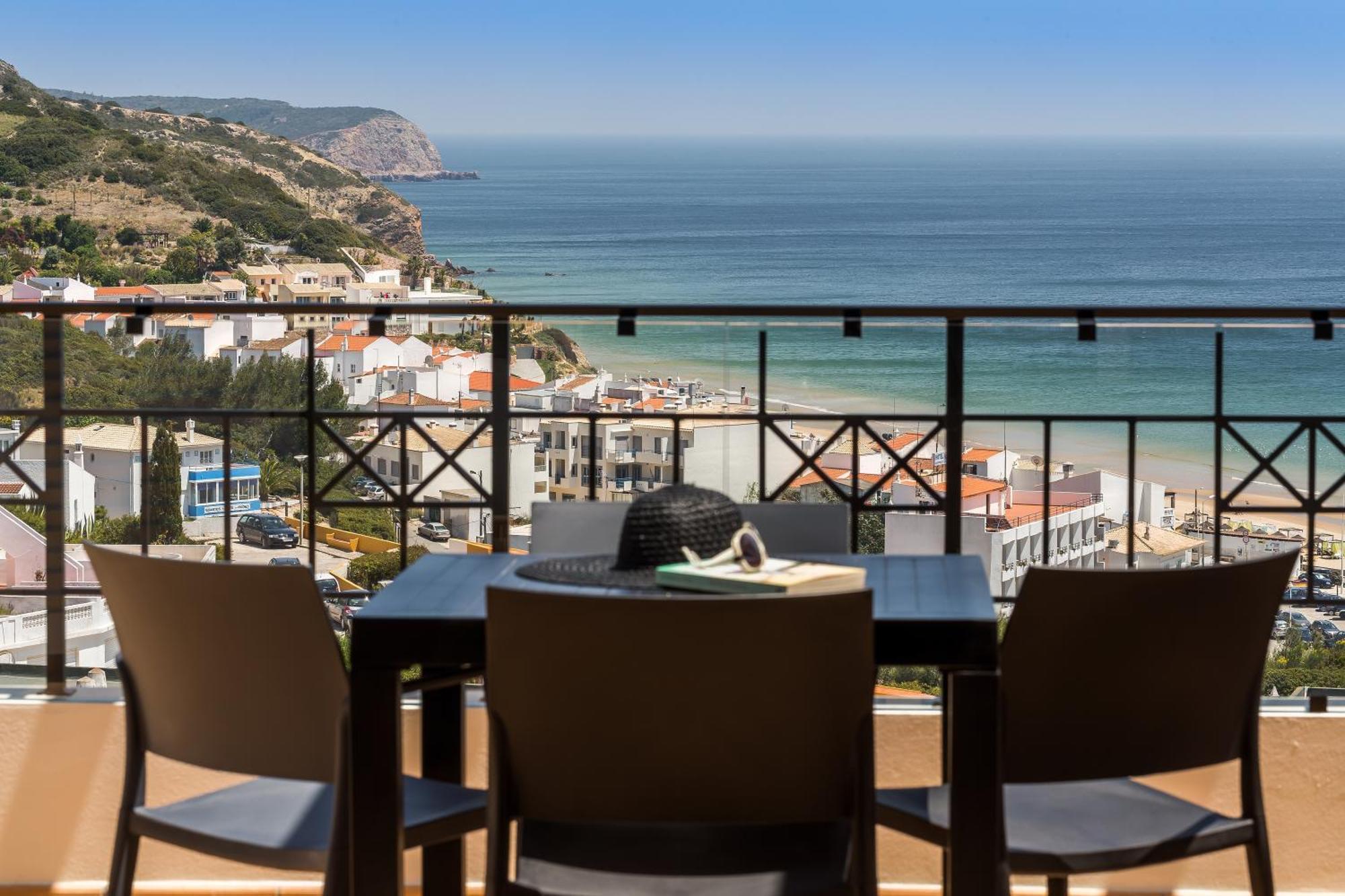 Nau Salema Beach Village Номер фото