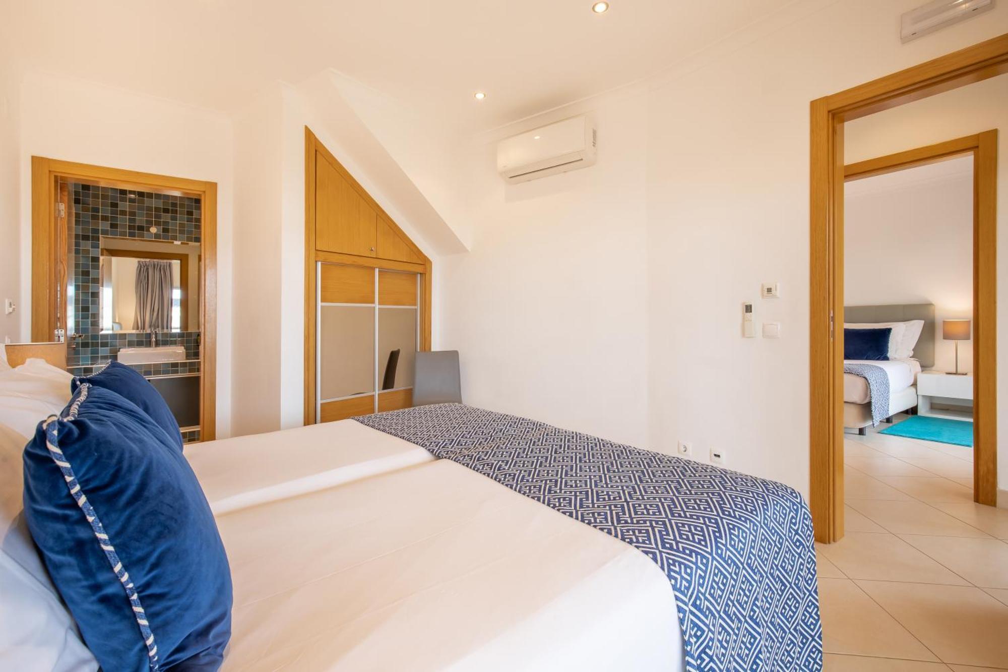 Nau Salema Beach Village Екстер'єр фото